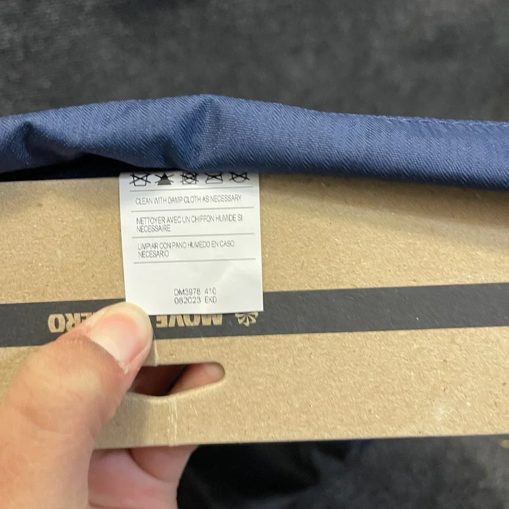 Nike DM3978-410 Brasilia 9.5‎ Health 360 Drawstring 18L Gym Bag Midnight Navy